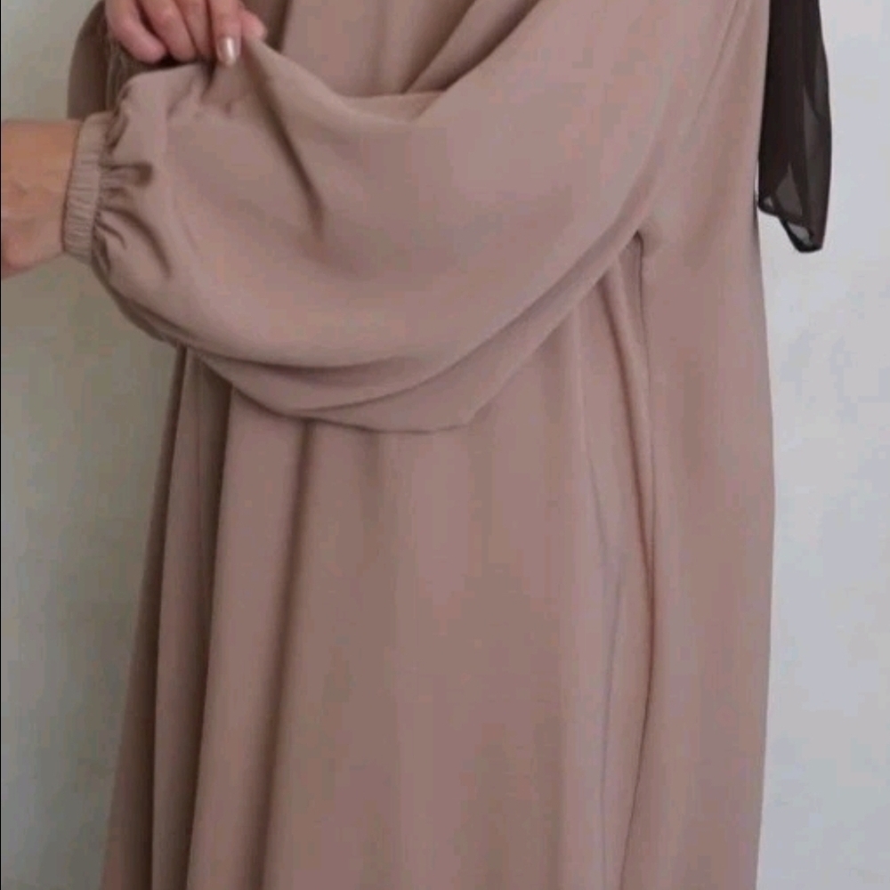 The Abaya Company Cuffed Nubo Cream Abaya 2 Piece Set 58 - Picture 2 of 4